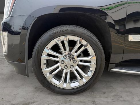 Used 2018 Cadillac Escalade Premium Luxury w/ LPO, Radiant Package AWD/4WD image 43