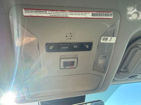 Used 2021 Toyota RAV4 XLE w/ Carpet Mat Package (TMS) FWD image 29