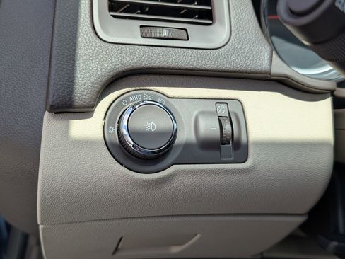 Used 2012 Buick Regal Premium FWD image 20