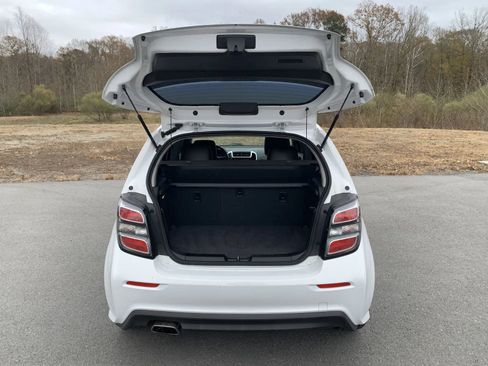 Used 2020 Chevrolet Sonic Premier image 9