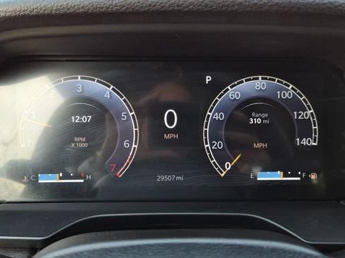Used 2023 Jeep Grand Cherokee Limited AWD/4WD image 22