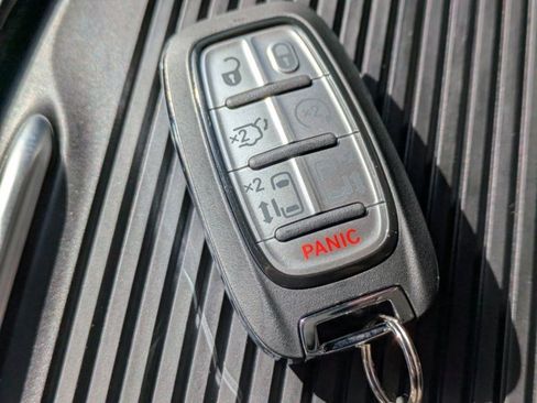 New 2026 Chrysler Pacifica Limited w/ S Appearance Package image 34