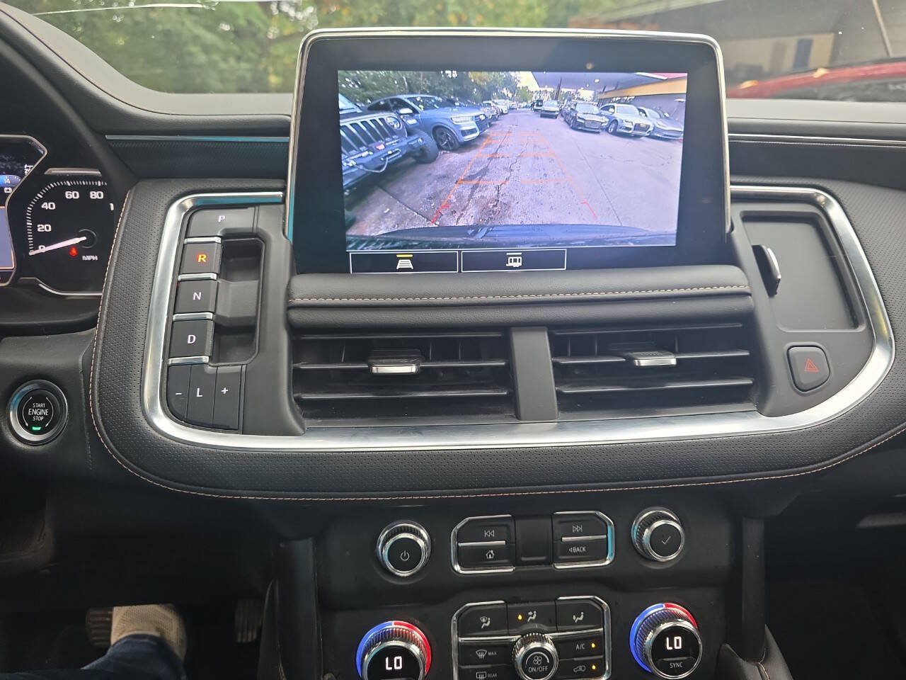 Used 2021 GMC Yukon AT4 AWD/4WD image 8