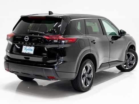 Used 2025 Nissan Rogue SV AWD/4WD image 33