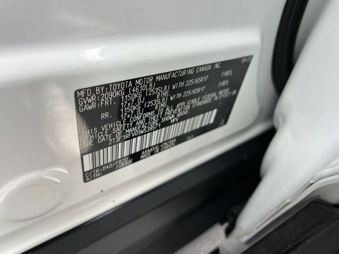 Used 2025 Toyota RAV4 LE AWD/4WD image 26