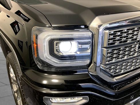 Used 2018 GMC Sierra 1500 Denali RWD image 26