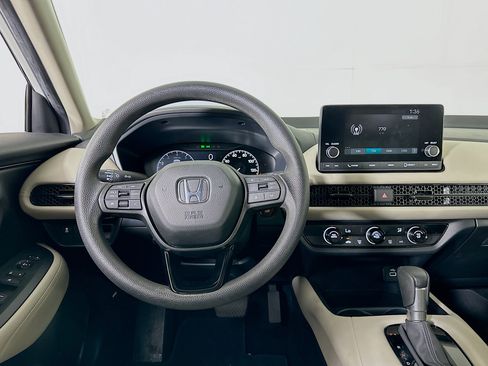Used 2025 Honda HR-V LX image 17