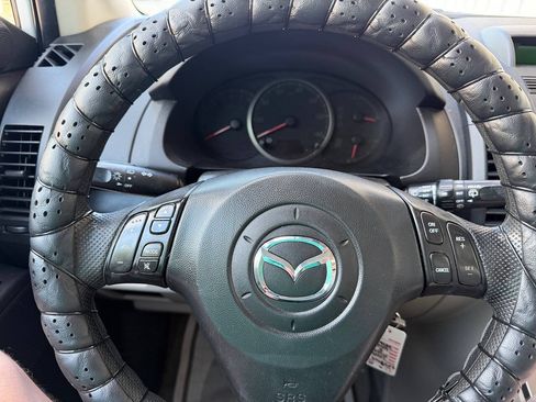 Used 2009 MAZDA MAZDA5 Sport FWD image 22