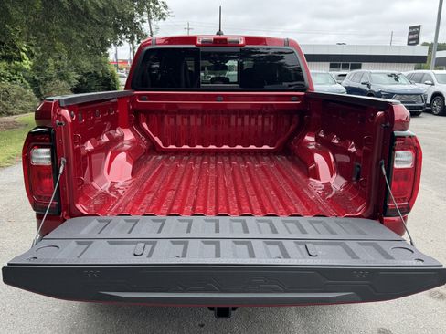 New 2026 GMC Canyon Elevation w/ Convenience Package image 4