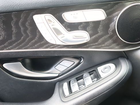 Used 2016 Mercedes-Benz GLC 300 4MATIC image 33
