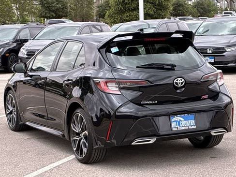 Used 2019 Toyota Corolla XSE FWD image 4