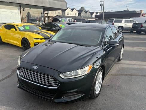 Used 2014 Ford Fusion SE image 9