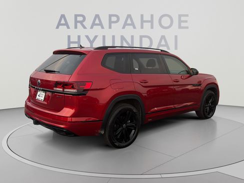 Used 2023 Volkswagen Atlas SEL R-Line AWD/4WD image 5