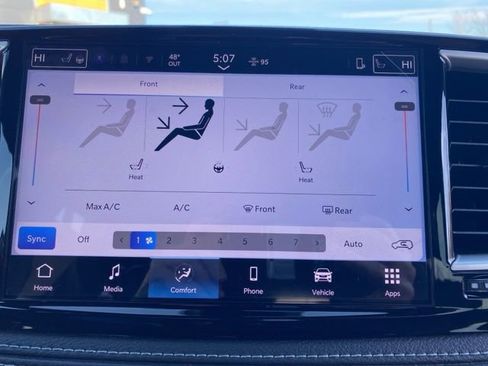 New 2026 Chrysler Pacifica Select image 36