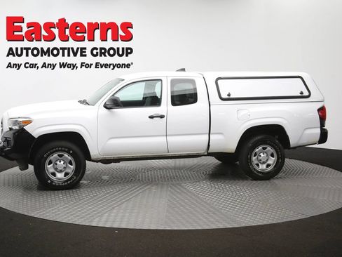 Used 2018 Toyota Tacoma SR RWD image 57