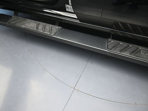 Used 2023 Chevrolet Silverado 1500 LT image 34