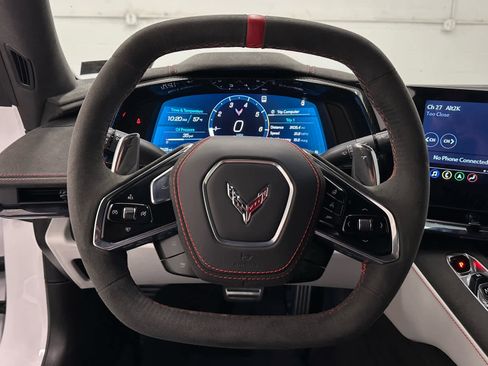 Used 2023 Chevrolet Corvette Stingray Premium Conv w/ Z51 Performance Package RWD image 25