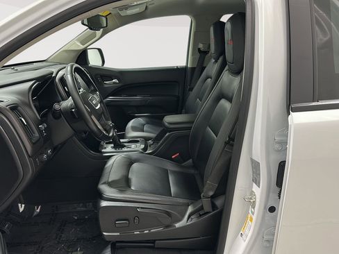 Used 2022 GMC Canyon AT4 image 16