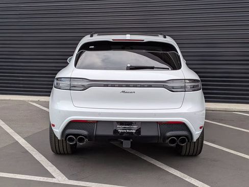 Certified 2026 Porsche Macan AWD/4WD image 6
