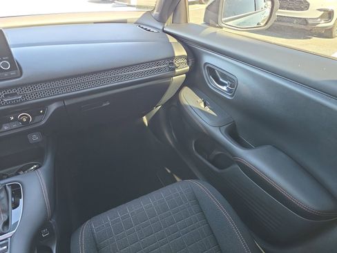 Certified 2023 Honda HR-V Sport image 12