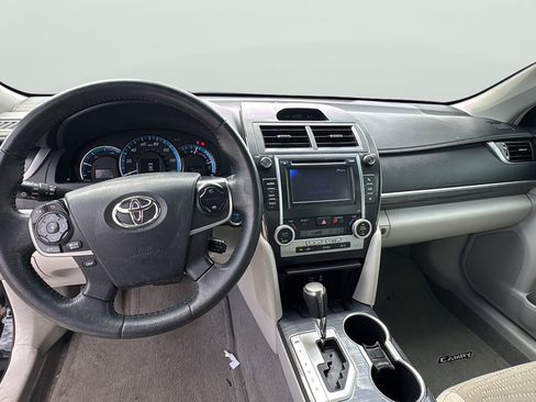 Used 2012 Toyota Camry XLE FWD image 31