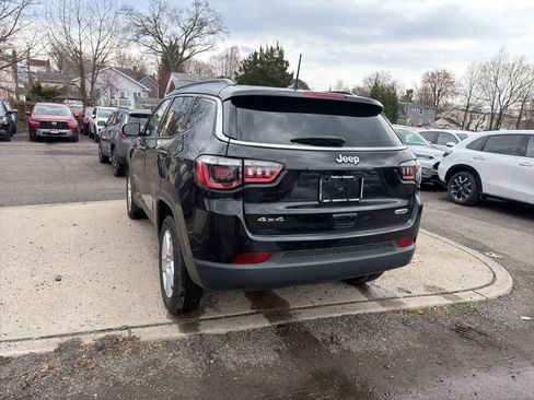 Used 2022 Jeep Compass Latitude image 11