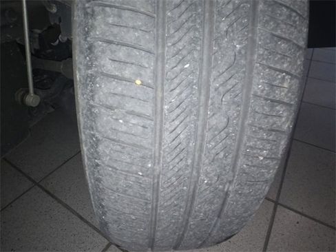 Used 2024 Toyota Prius Limited image 24