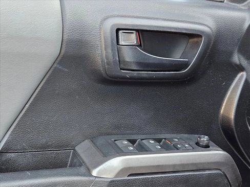 Used 2021 Toyota Tacoma SR5 image 21