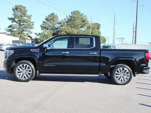 New 2026 GMC Sierra 1500 Denali w/ Denali Reserve Package image 4