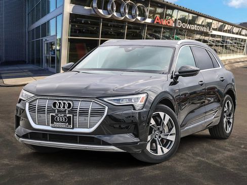 Used 2022 Audi e-tron Premium Plus w/ Premium Plus Package image 1