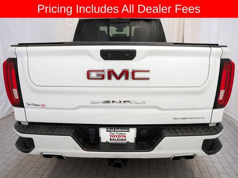 Used 2023 GMC Sierra 1500 Denali w/ Denali Reserve Package AWD/4WD image 4
