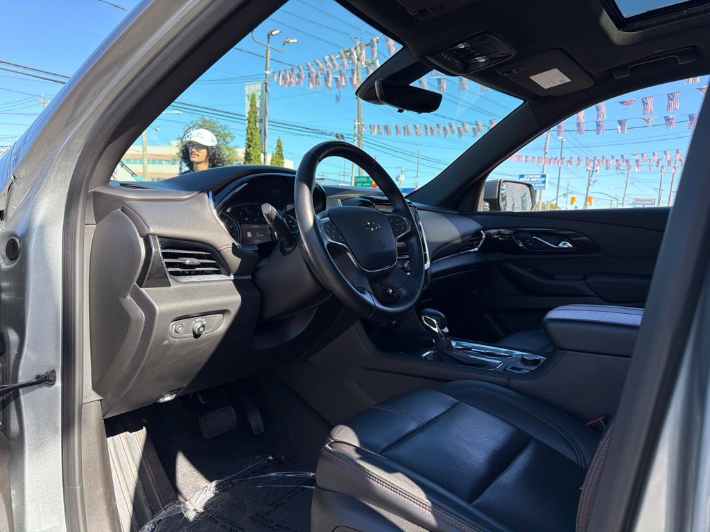Used 2023 Chevrolet Traverse RS w/ LPO, Floor Liner Package AWD/4WD image 27