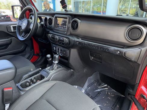 Used 2021 Jeep Wrangler Sport S image 15