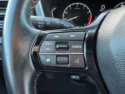 Used 2023 Honda Pilot Sport image 21