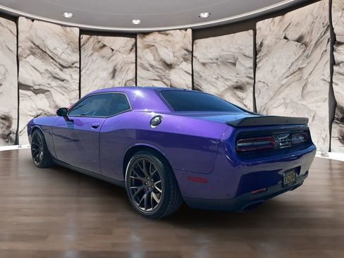 Used 2016 Dodge Challenger SRT Hellcat image 10