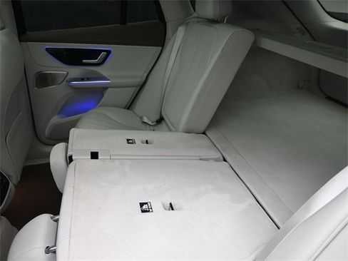 Used 2023 Mercedes-Benz EQE 500 4MATIC SUV image 22