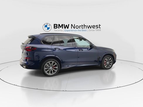 New 2026 BMW X5 xDrive40i w/ M Sport Package AWD/4WD image 4