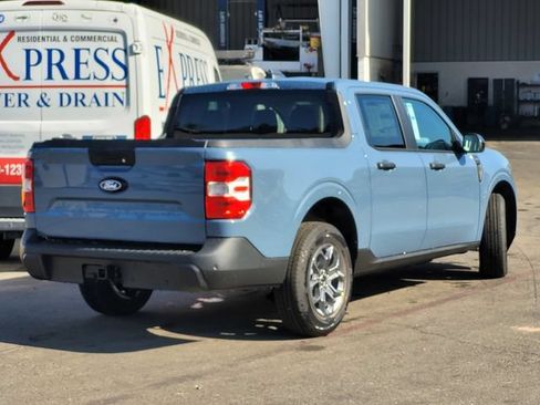 New 2026 Ford Maverick XLT w/ XLT Luxury Package FWD image 4