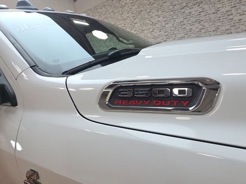 Used 2020 RAM 3500 Tradesman image 9