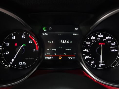 Used 2018 Alfa Romeo Stelvio Ti Sport AWD/4WD image 33