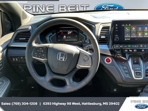 Used 2024 Honda Odyssey Sport image 5