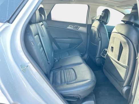 Used 2025 Kia Sportage SX FWD image 13