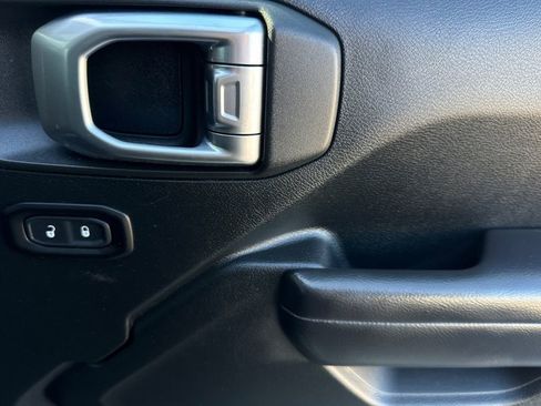 Used 2019 Jeep Wrangler Unlimited Rubicon image 21