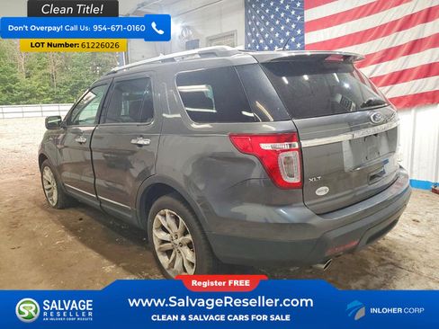 Used 2015 Ford Explorer XLT w/ Equipment Group 202A AWD/4WD image 3