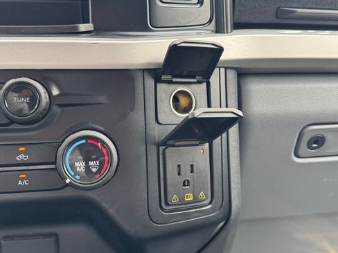 Used 2024 Ford F350 XLT AWD/4WD image 42