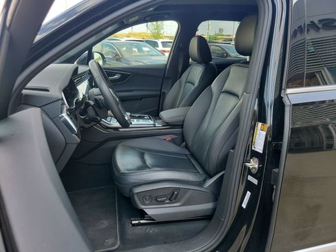 Used 2025 Audi Q7 3.0T Premium Plus AWD/4WD image 12