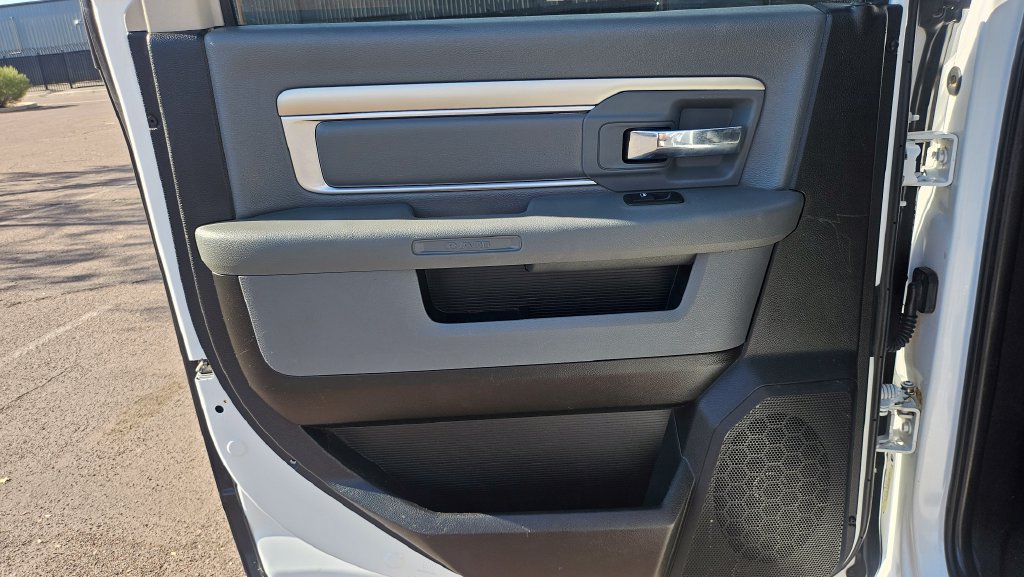 Used 2019 RAM 1500 Classic SLT RWD image 20