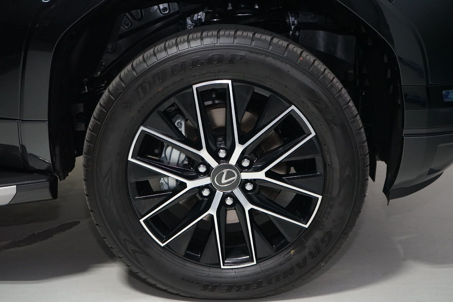 Used 2026 Lexus GX 550 AWD/4WD image 31