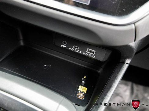 Used 2024 Subaru Crosstrek 2.5i Limited image 32