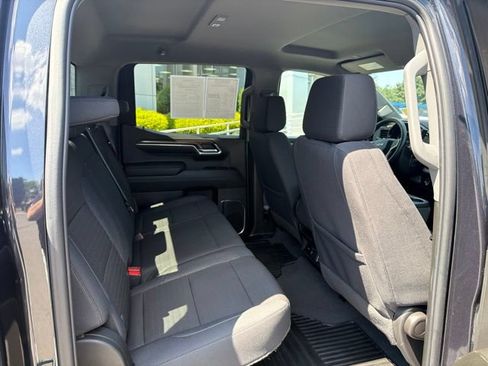 Used 2024 Chevrolet Silverado 1500 LT AWD/4WD image 27